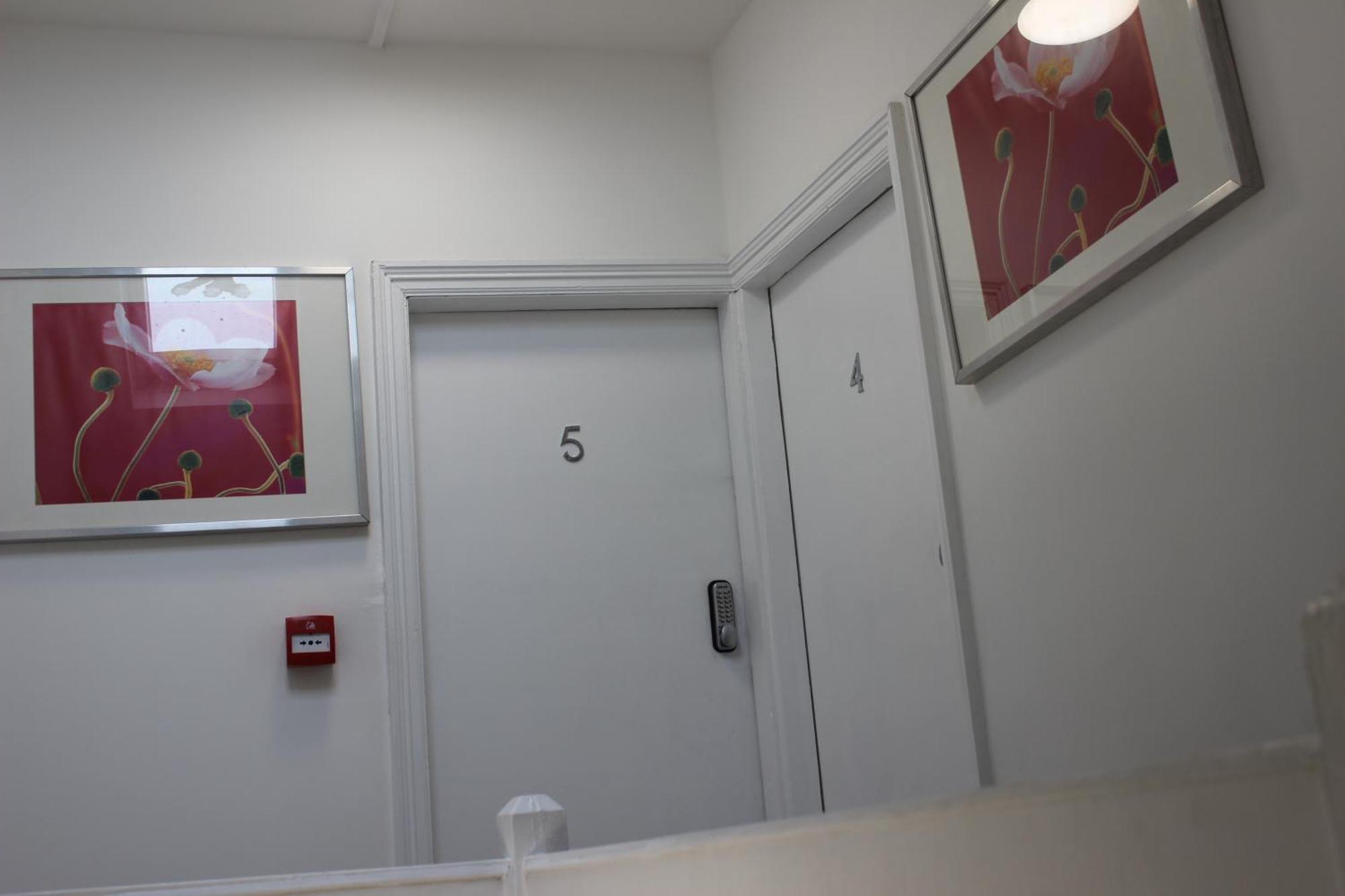Mother-In-Law Guest House Hotel Leeds Λιντς Εξωτερικό φωτογραφία