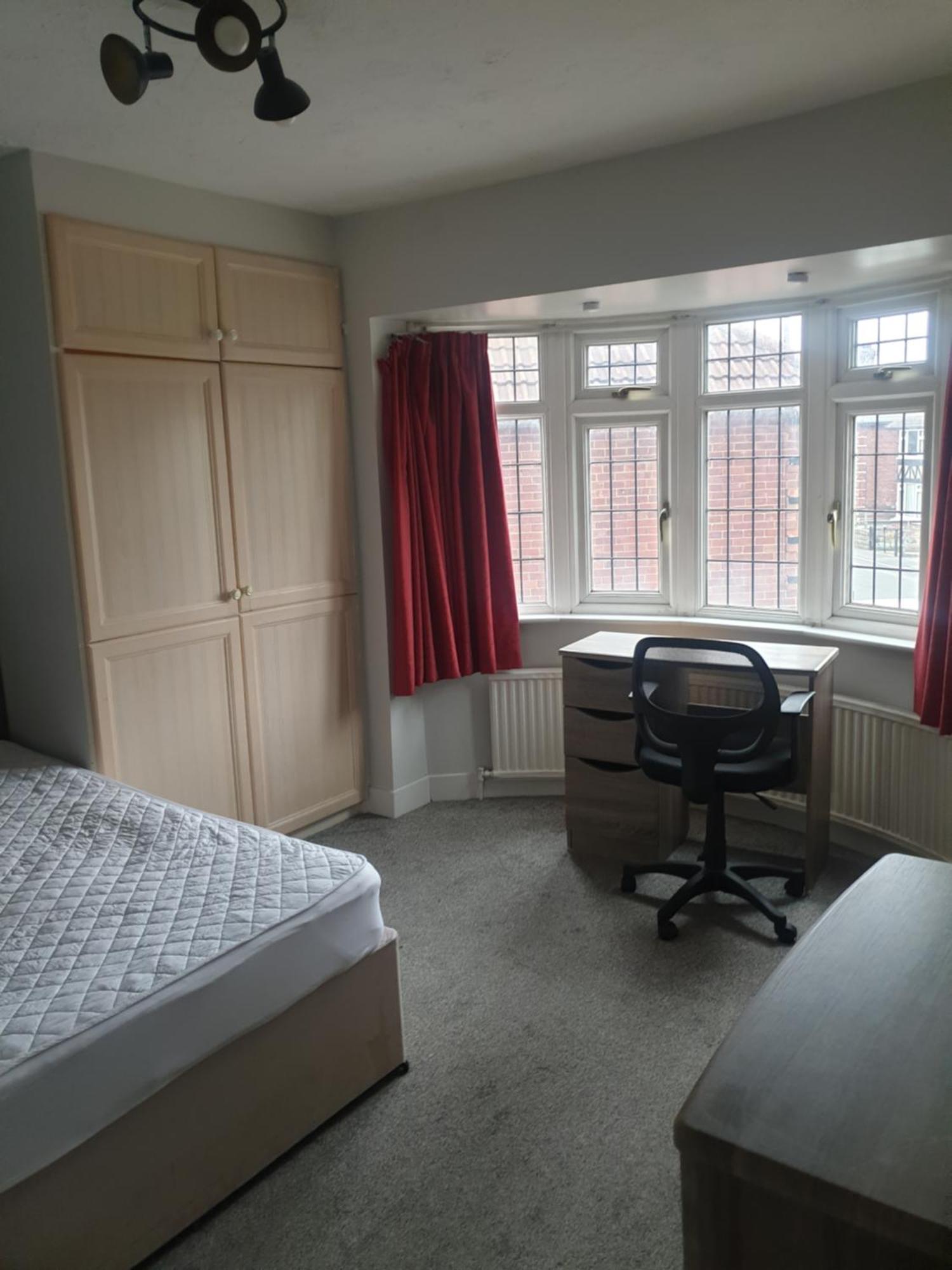 Mother-In-Law Guest House Hotel Leeds Λιντς Εξωτερικό φωτογραφία