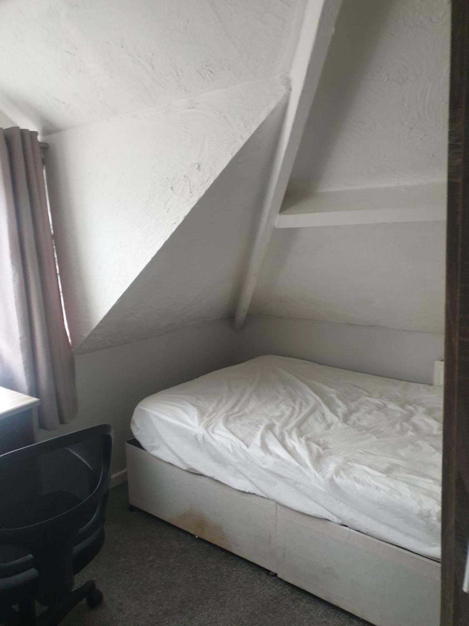 Mother-In-Law Guest House Hotel Leeds Λιντς Εξωτερικό φωτογραφία
