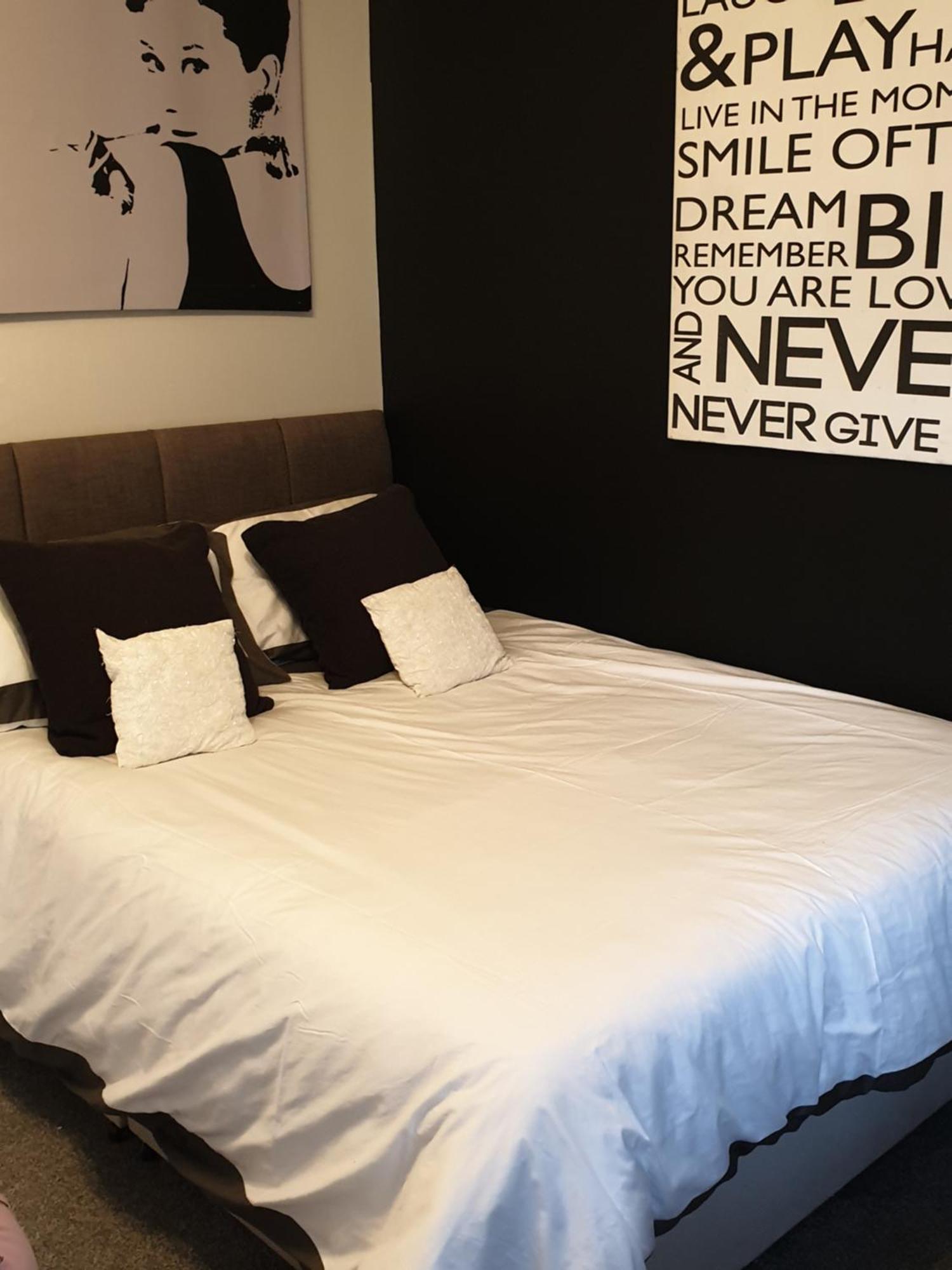 Mother-In-Law Guest House Hotel Leeds Λιντς Εξωτερικό φωτογραφία